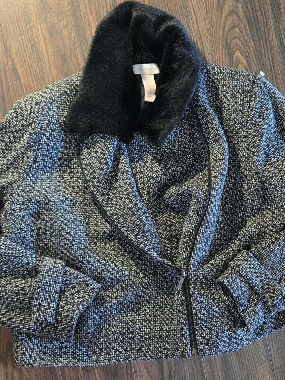 COVINGTON Black & White Textured Jacket with Faux Fur Collar NWOT/SIZE 16